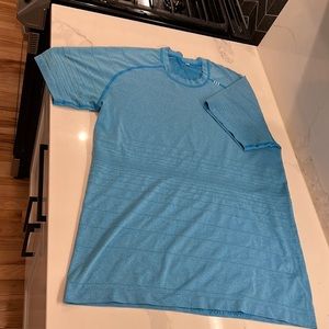 Men’s lululemon swiftly tech shirt
